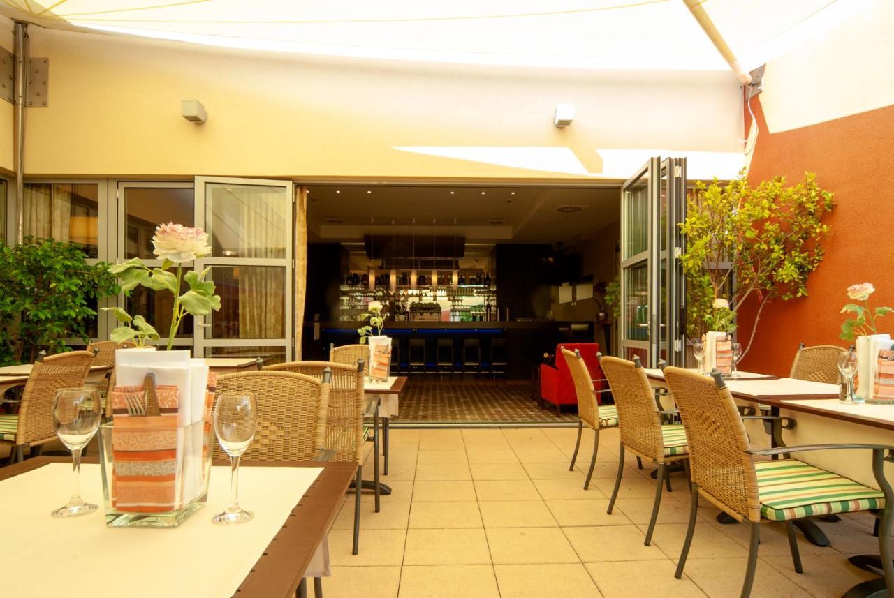 Ringhotel Bundschu บัดแมร์เกนท์ไฮม์ ภายนอก รูปภาพ